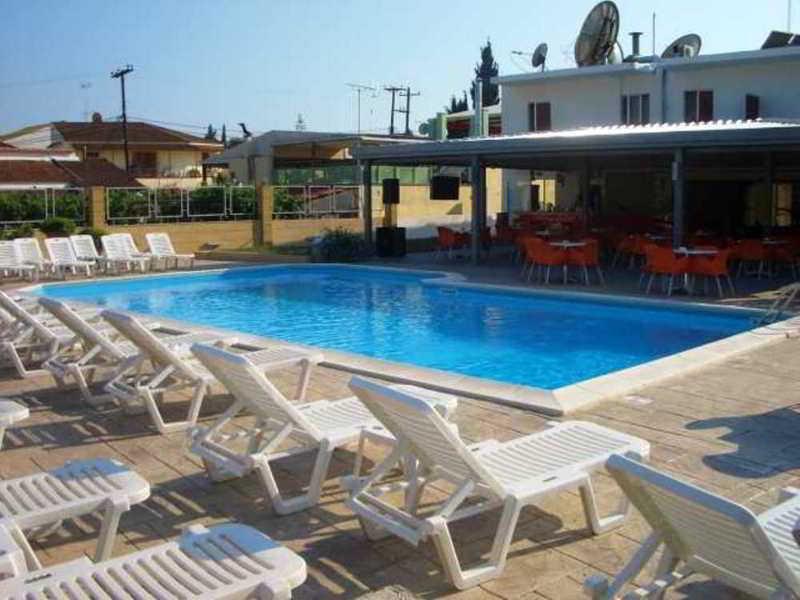 Kavos Central Gardens Екстериор снимка
