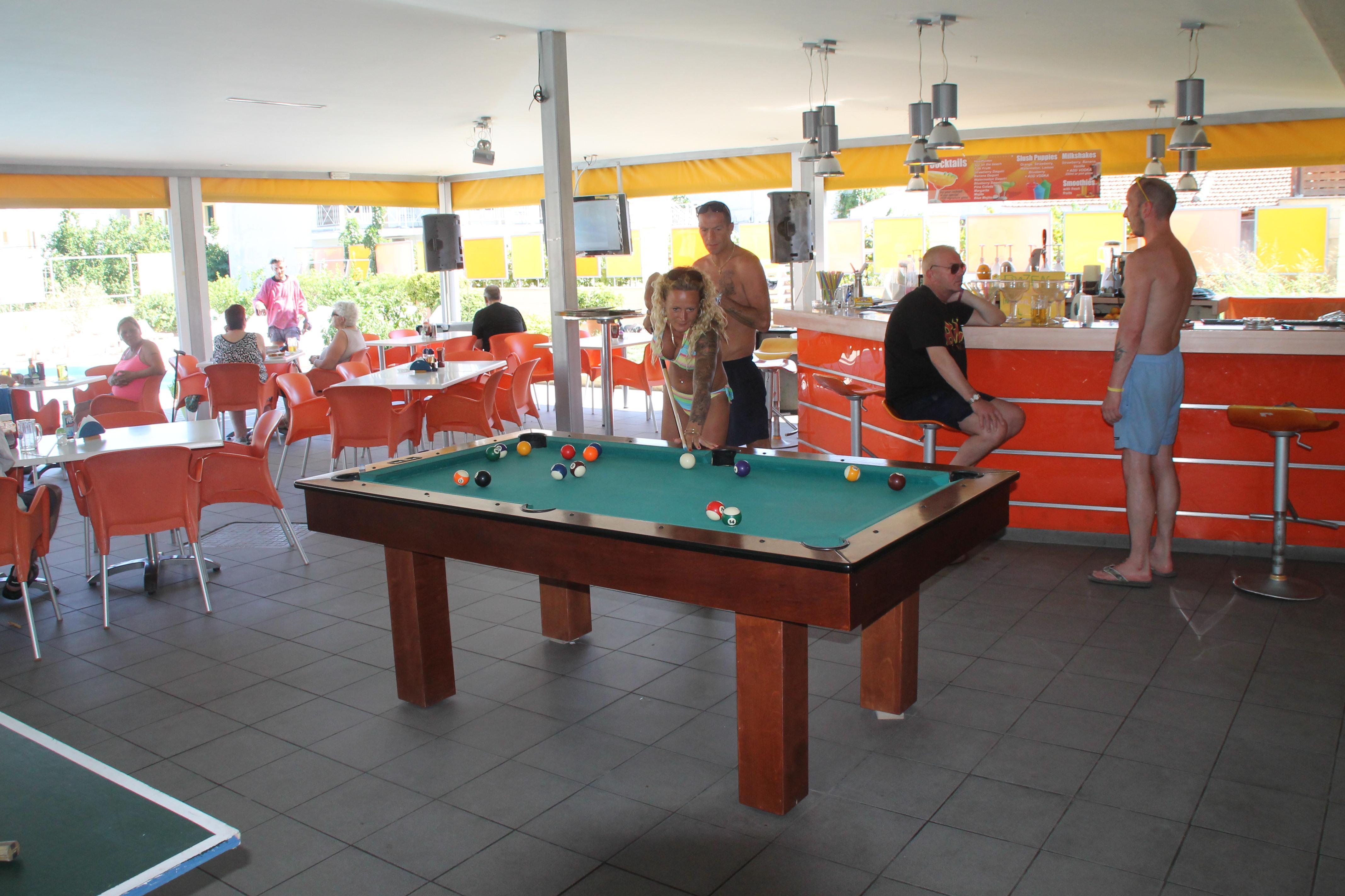 Kavos Central Gardens Екстериор снимка