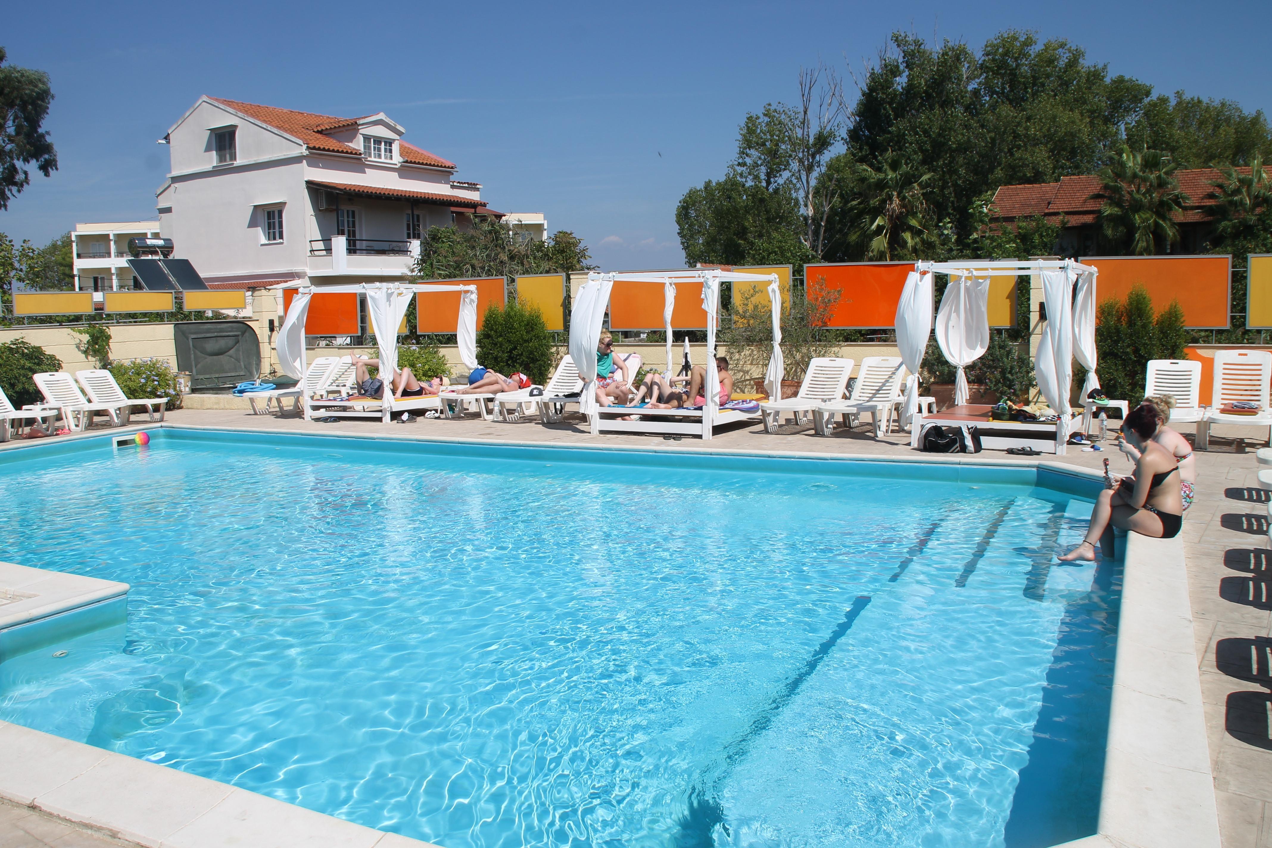 Kavos Central Gardens Екстериор снимка