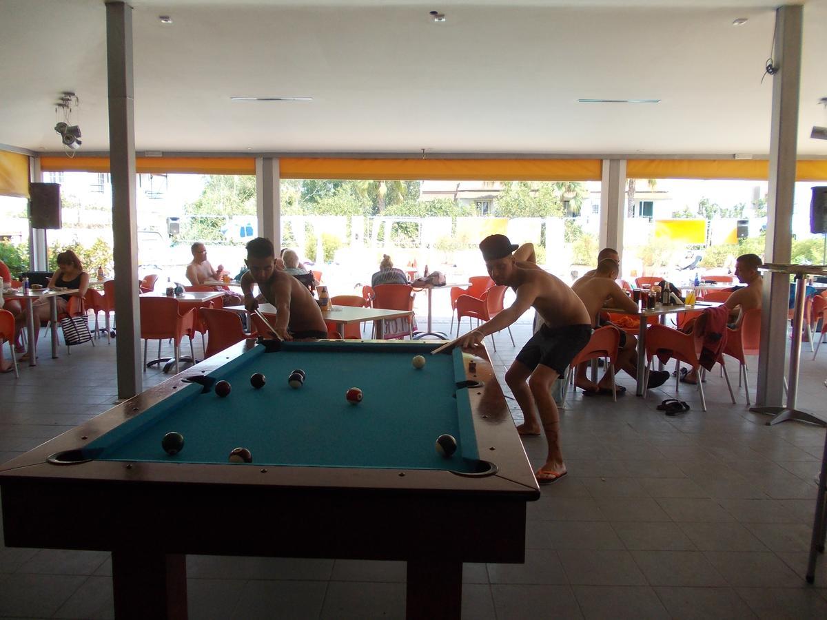 Kavos Central Gardens Екстериор снимка