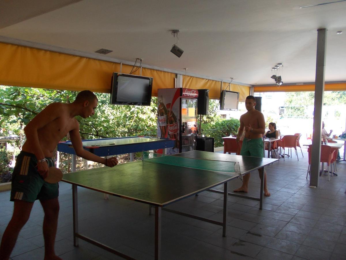 Kavos Central Gardens Екстериор снимка