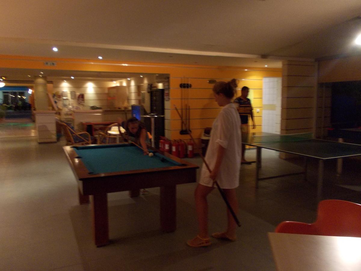 Kavos Central Gardens Екстериор снимка