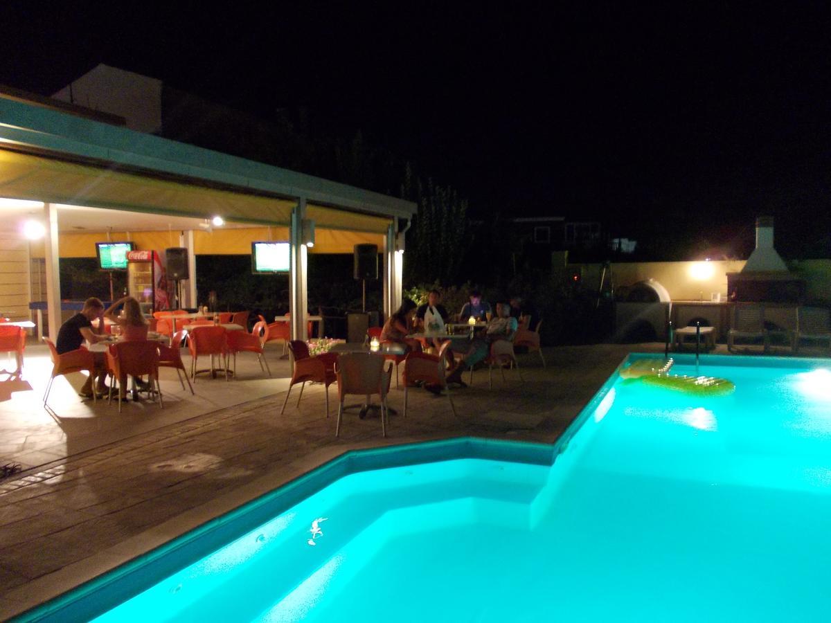 Kavos Central Gardens Екстериор снимка