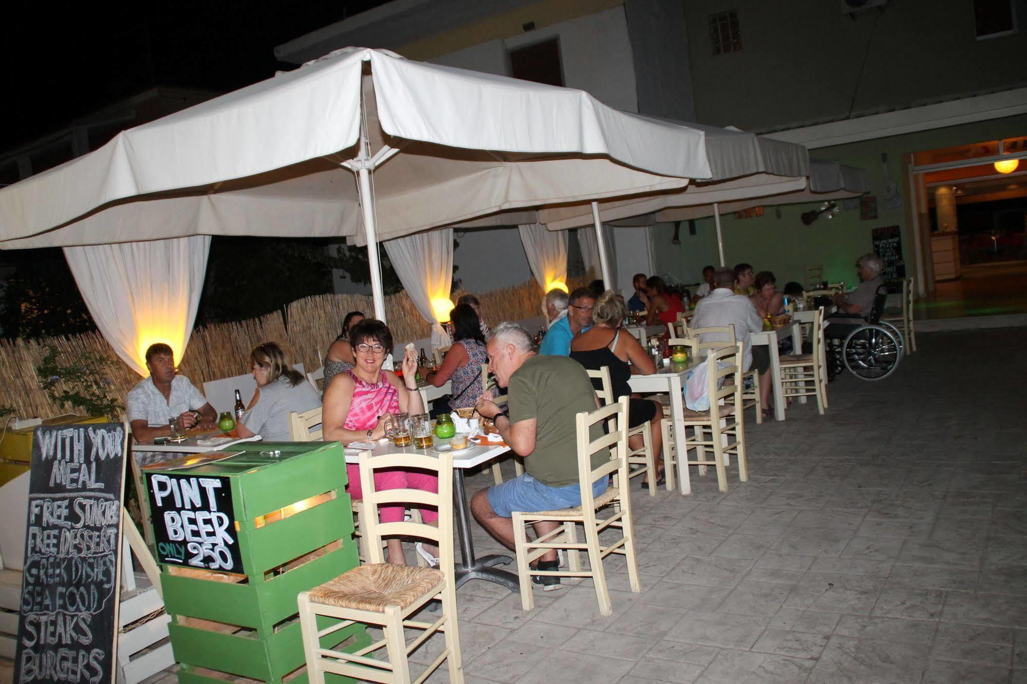 Kavos Central Gardens Екстериор снимка