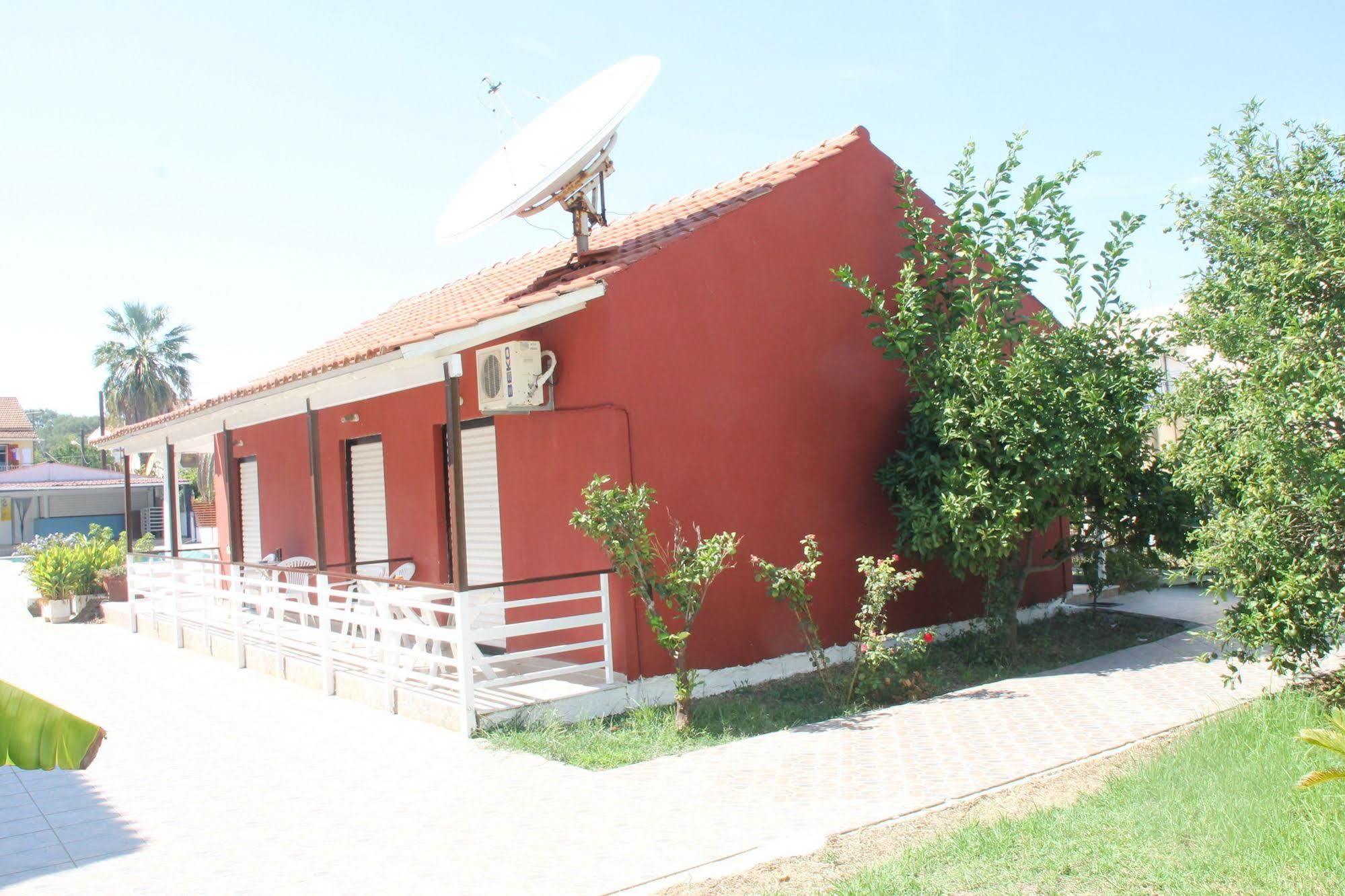 Kavos Central Gardens Екстериор снимка